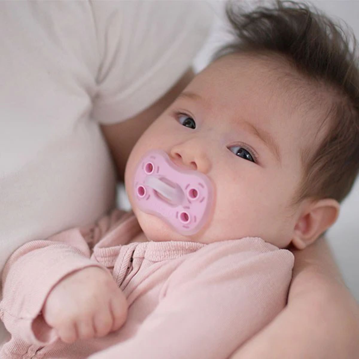 Dr. Brown’s Advantage One-Piece Silicone Pacifier 3-Pack - 0-6M - Breathable Everyday Protection